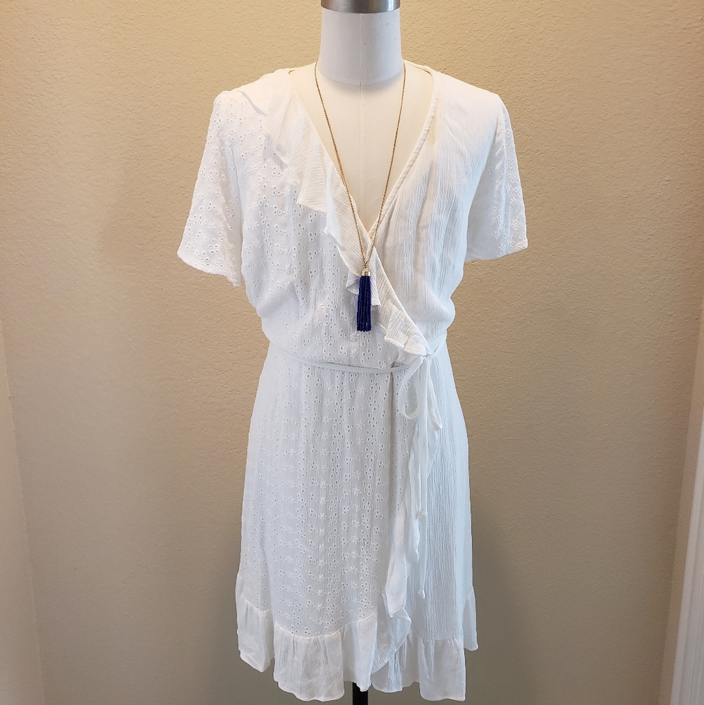 Xhilaration (Target) White Eyelet Contrast Dress